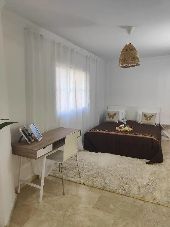 מארבלה Center Beach 2 Beds Appartement Elviria 0*,  ספרד