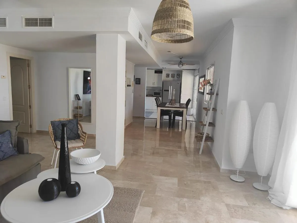 מארבלה Center Beach 2 Beds Appartement Elviria דירה