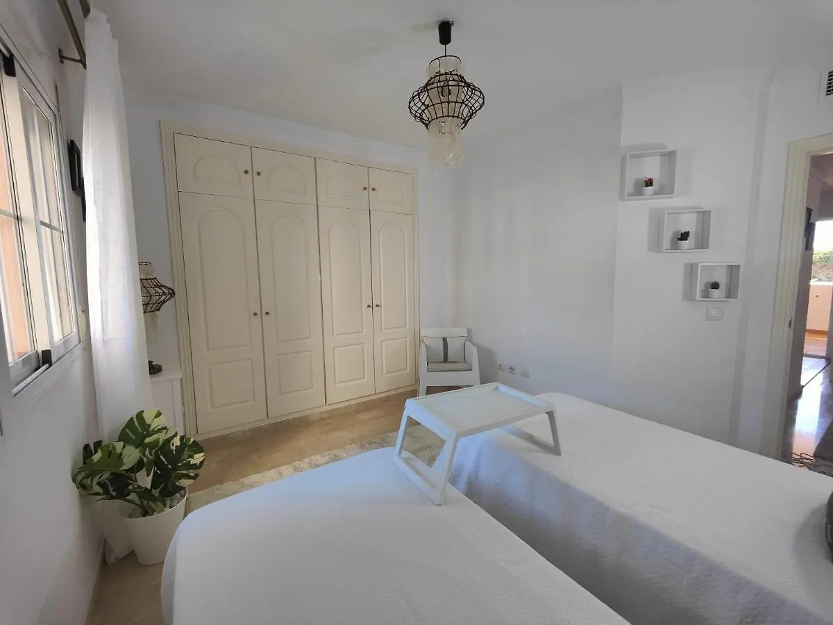 מארבלה Center Beach 2 Beds Appartement Elviria דירה